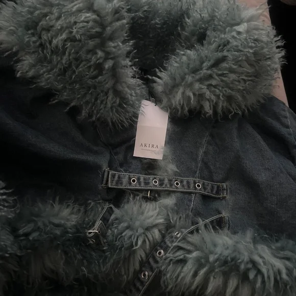 AKIRA SIT PRETTY FUR TRIM DENIM JACKET Size 1X1X - Picture 2 of 2